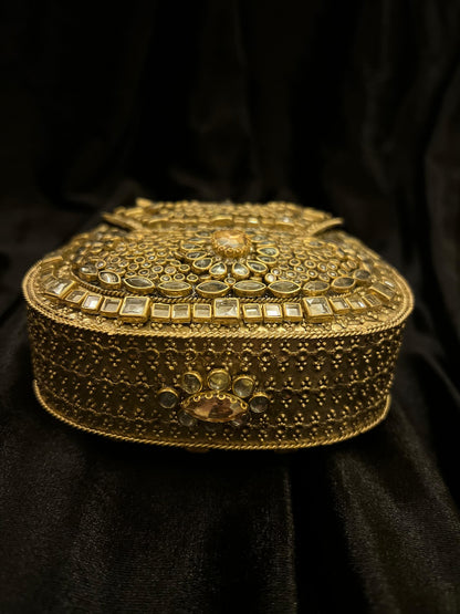 ROYAL CLUTCH