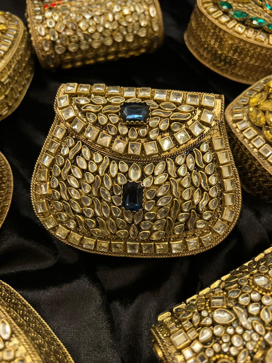 BLUE TULIP CLUTCH